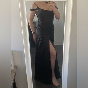 David’s Bridal Galina Signature Bridesmaids dress size 12 unaltered